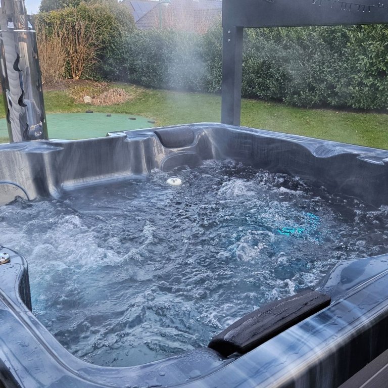 Hot Tub mit Luftsprudeldüsen